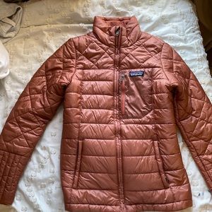 xs patagonia women’s jacket